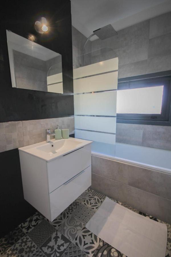 Lille Centre - Nice Cozy And Functional Ap Bagian luar foto